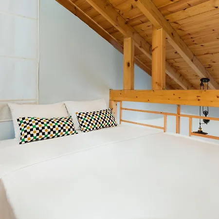 Butterfly By Halu! Retro House In The Center Apartman Szaloniki